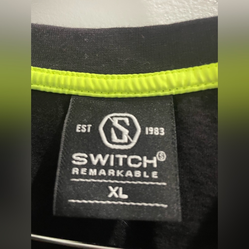 Switch Shirt - Picture 3 of 3
